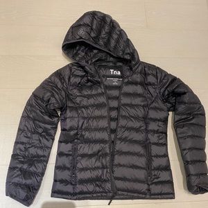 Aritzia puffer jacket